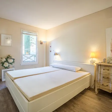 Les Hauts Du Grand Duc - Vue Mer Apartment *